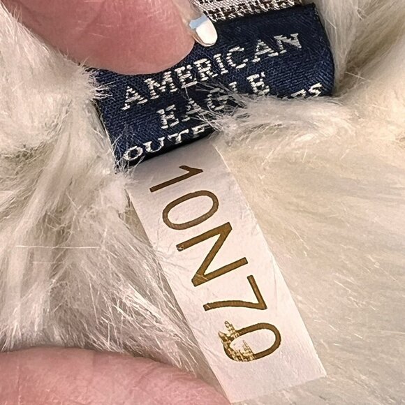 Gund American Eagle Outfitter Plush White Polar Bear Backpack Stuffed Animal Toy - Picture 8 of 10